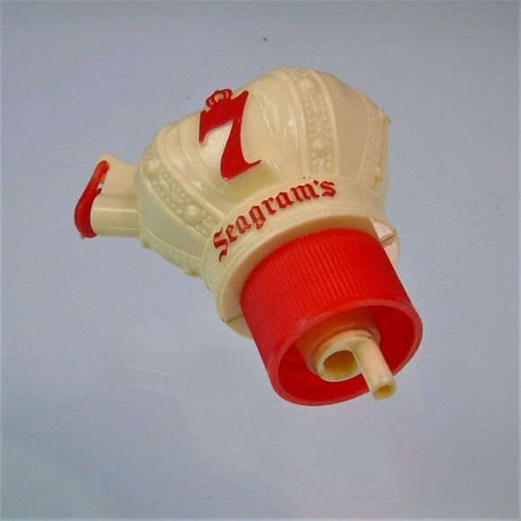 Seagrams 7 Crown Whiskey Bottle Pour Spout - Picture 4 of 8